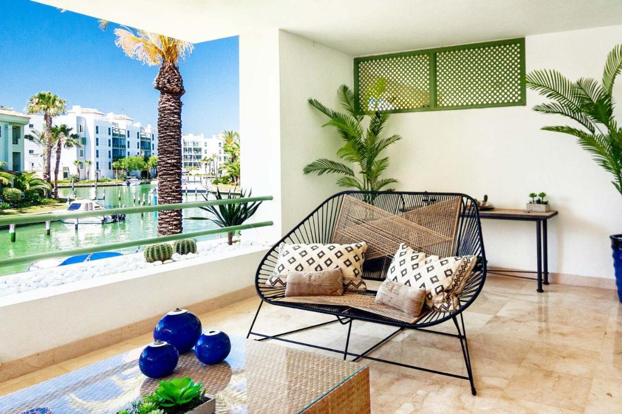 Polo Royale Waterfront Luxury Apt - 3 Terraces And Pool Sotogrande Exteriör bild