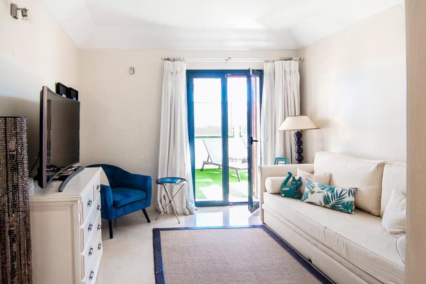 Polo Royale Waterfront Luxury Apt - 3 Terraces And Pool Sotogrande Exteriör bild