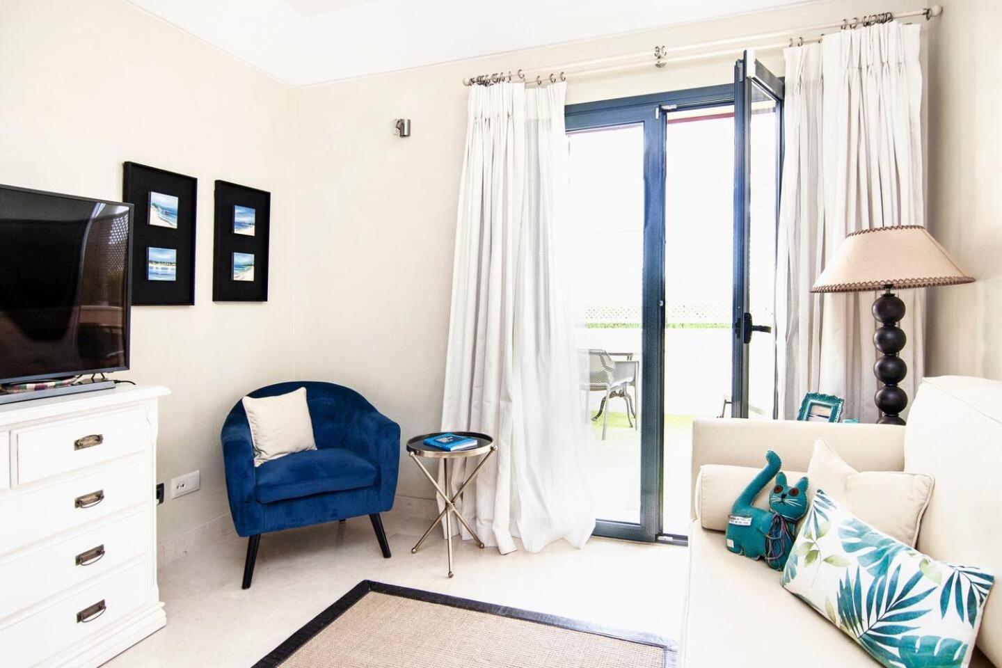Polo Royale Waterfront Luxury Apt - 3 Terraces And Pool Sotogrande Exteriör bild