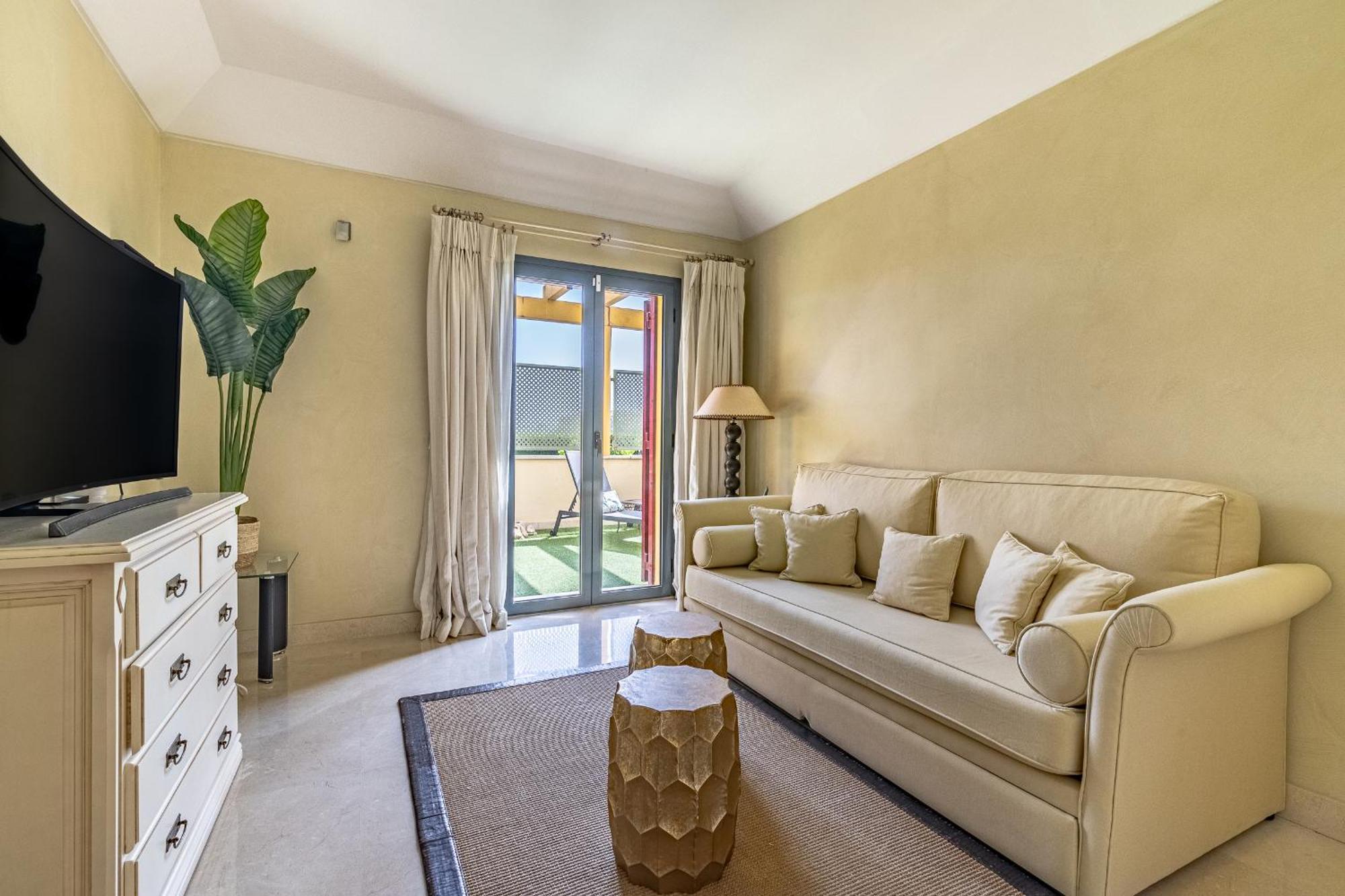 Polo Royale Waterfront Luxury Apt - 3 Terraces And Pool Sotogrande Exteriör bild