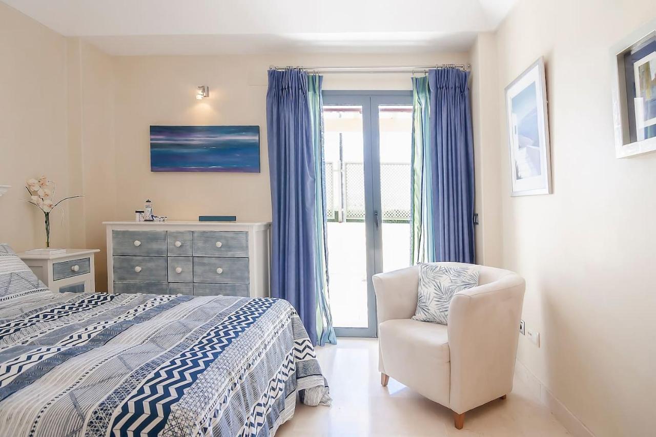 Polo Royale Waterfront Luxury Apt - 3 Terraces And Pool Sotogrande Exteriör bild