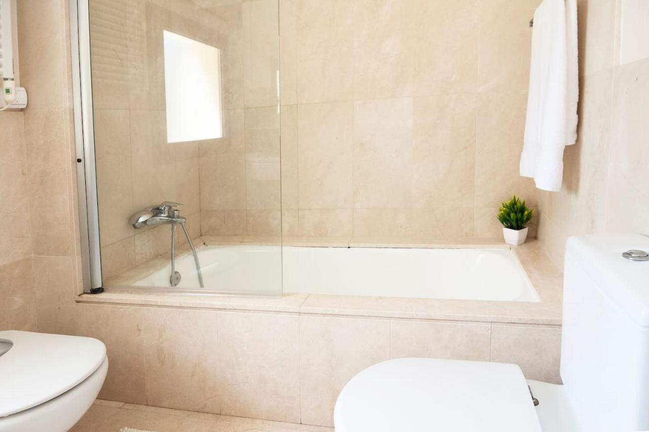 Polo Royale Waterfront Luxury Apt - 3 Terraces And Pool Sotogrande Exteriör bild