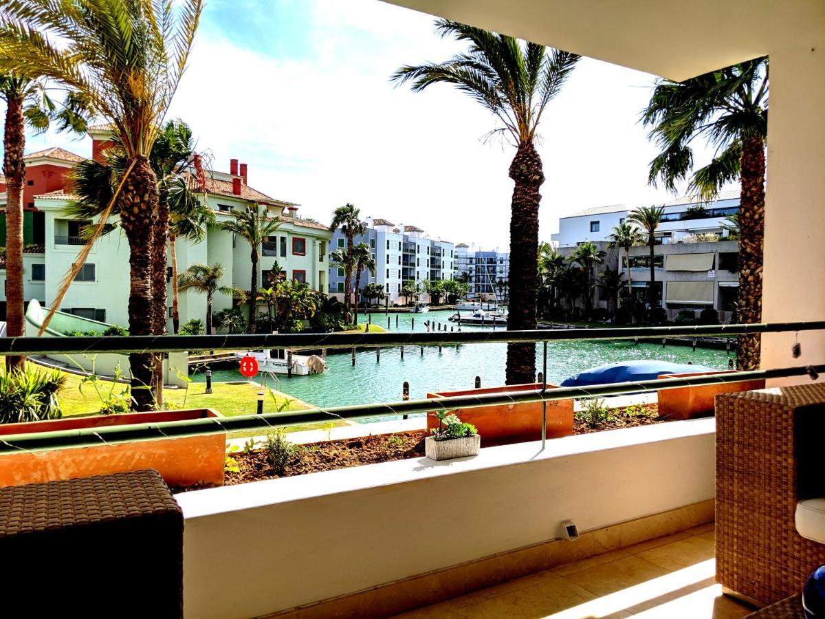 Polo Royale Waterfront Luxury Apt - 3 Terraces And Pool Sotogrande Exteriör bild